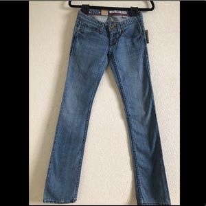 DKNY NWT Jeans
